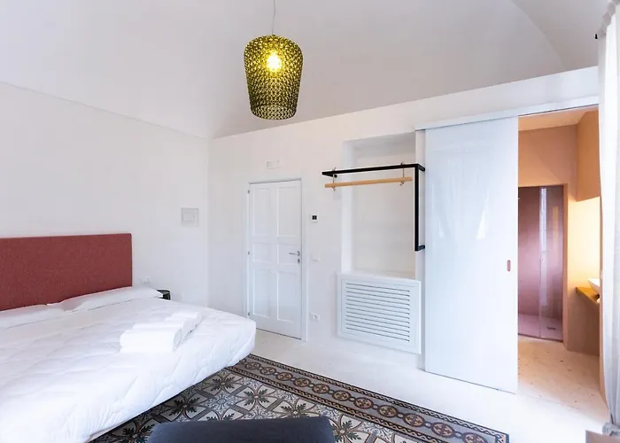 Viasarnelli72 招待所 4*